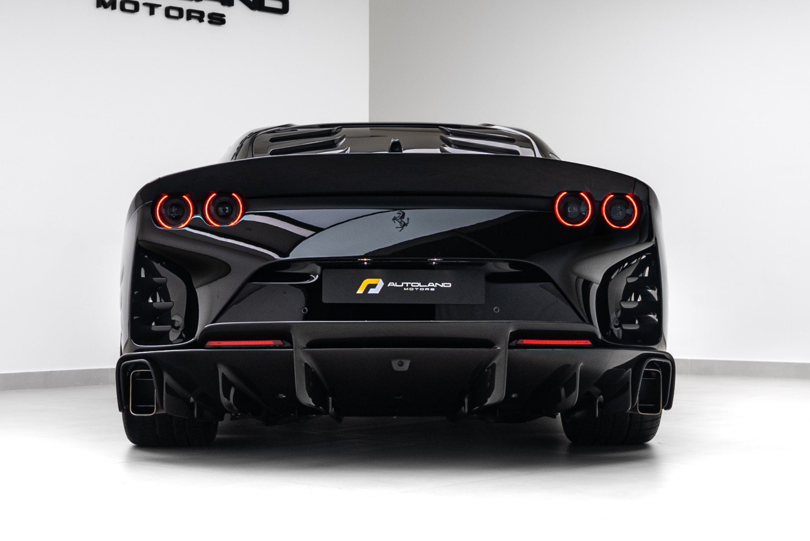 2023 FERRARI 812 COMPETZIONE